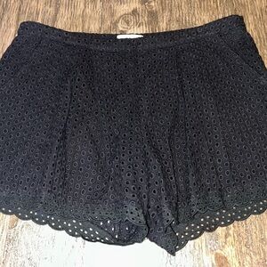 Eyelet Summer Shorts Size 4 By TULLE Black Front Pockets Side Zipper in Very GUC